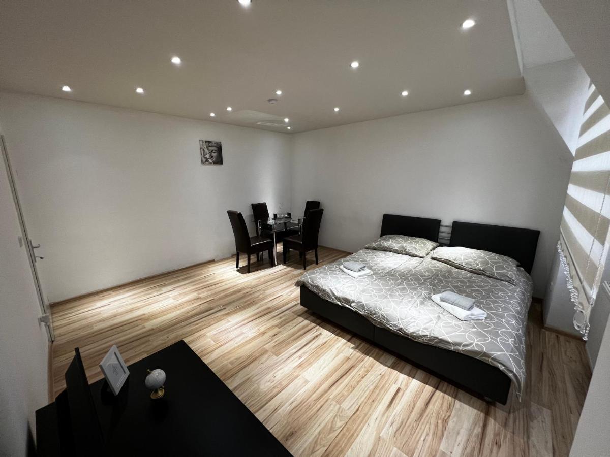 Mateo Apartments I Contactless Check-In เวียนนา ภายนอก รูปภาพ